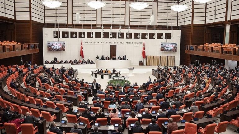 Meclis yeni haftada yoğun gündemle toplanıyor, vergi düzenlemesi öne çıkıyor